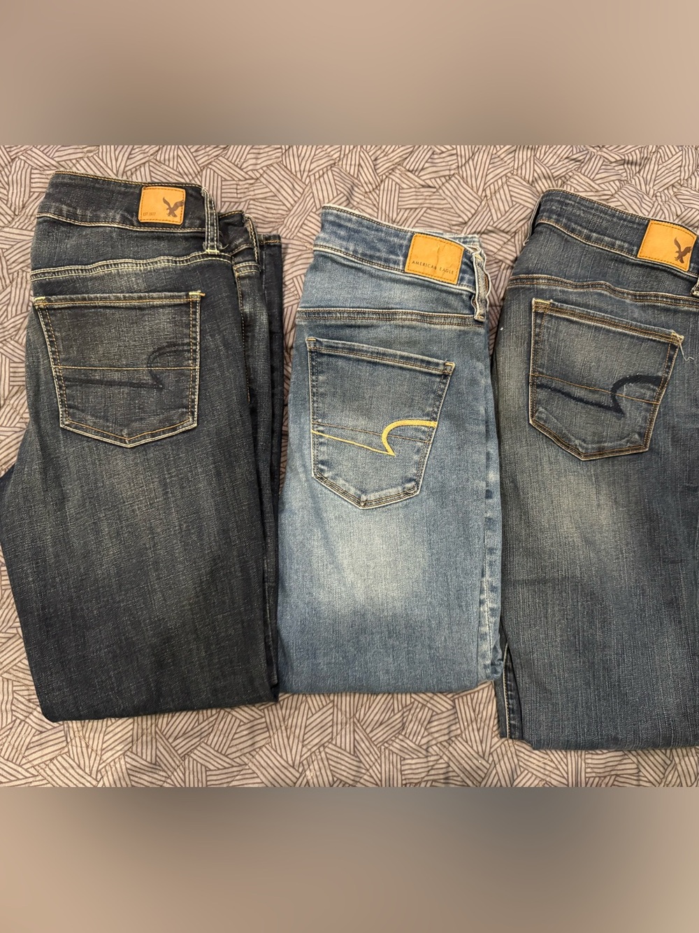 American Eagle Jeans Lot of 3 Size 8 Short Skinny Straight Skinny Kick